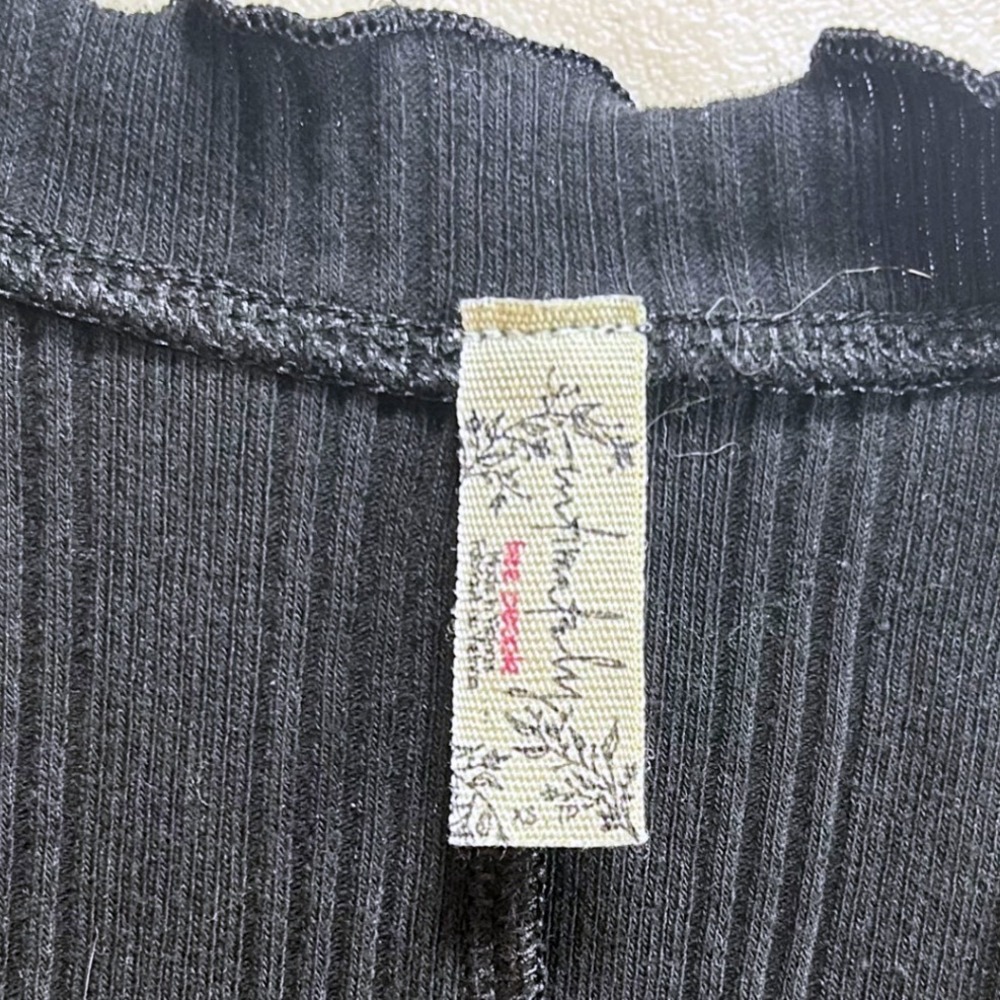 Intimately Free People Black Ribbed V-Neck Tie Front Lettuce Split Cuff Top XS - Picture 5 of 8